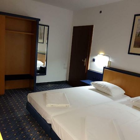 Hotel Portul Dunarii Harsova Zewnętrze zdjęcie