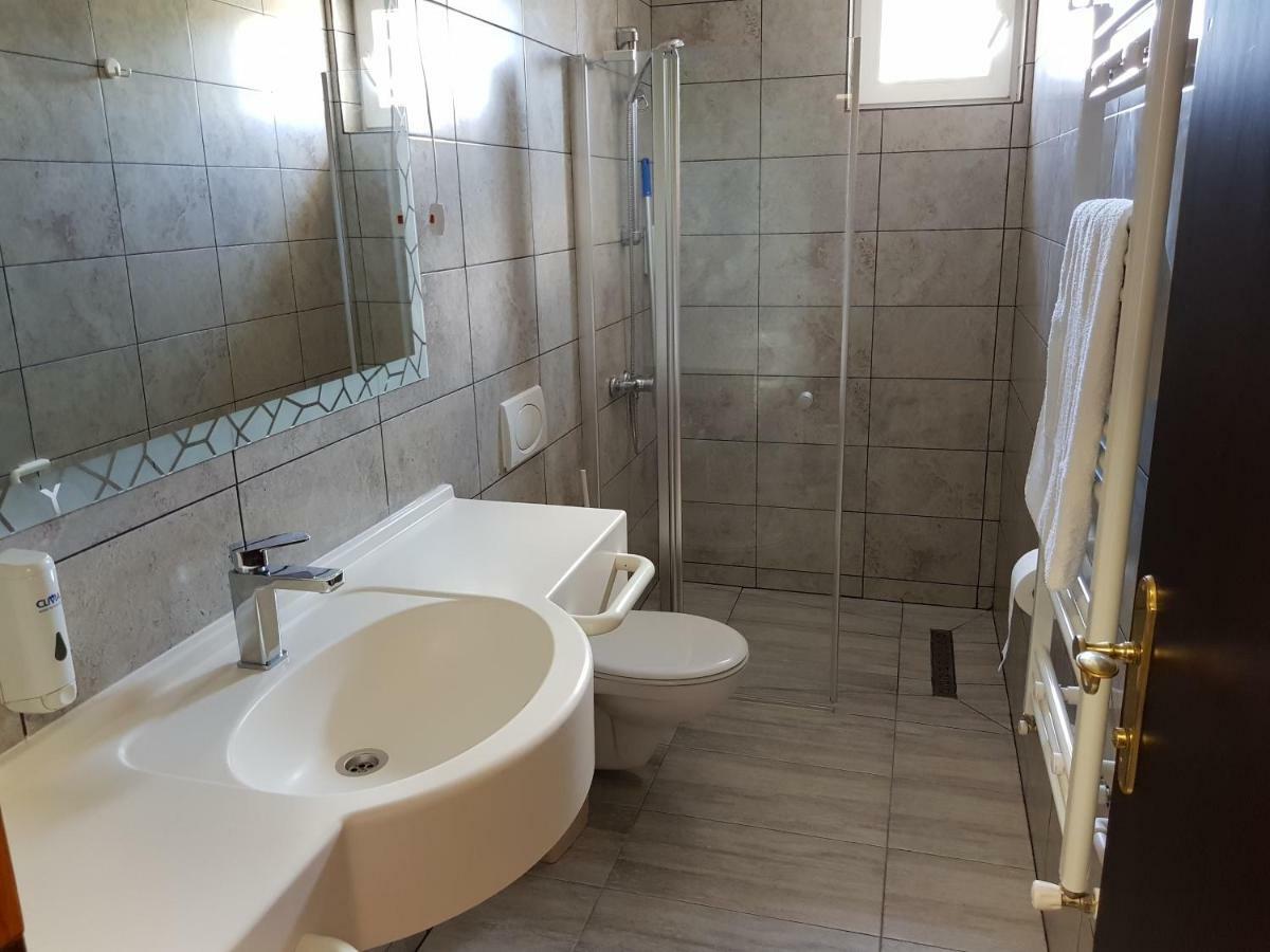 Hotel Portul Dunarii Harsova Zewnętrze zdjęcie