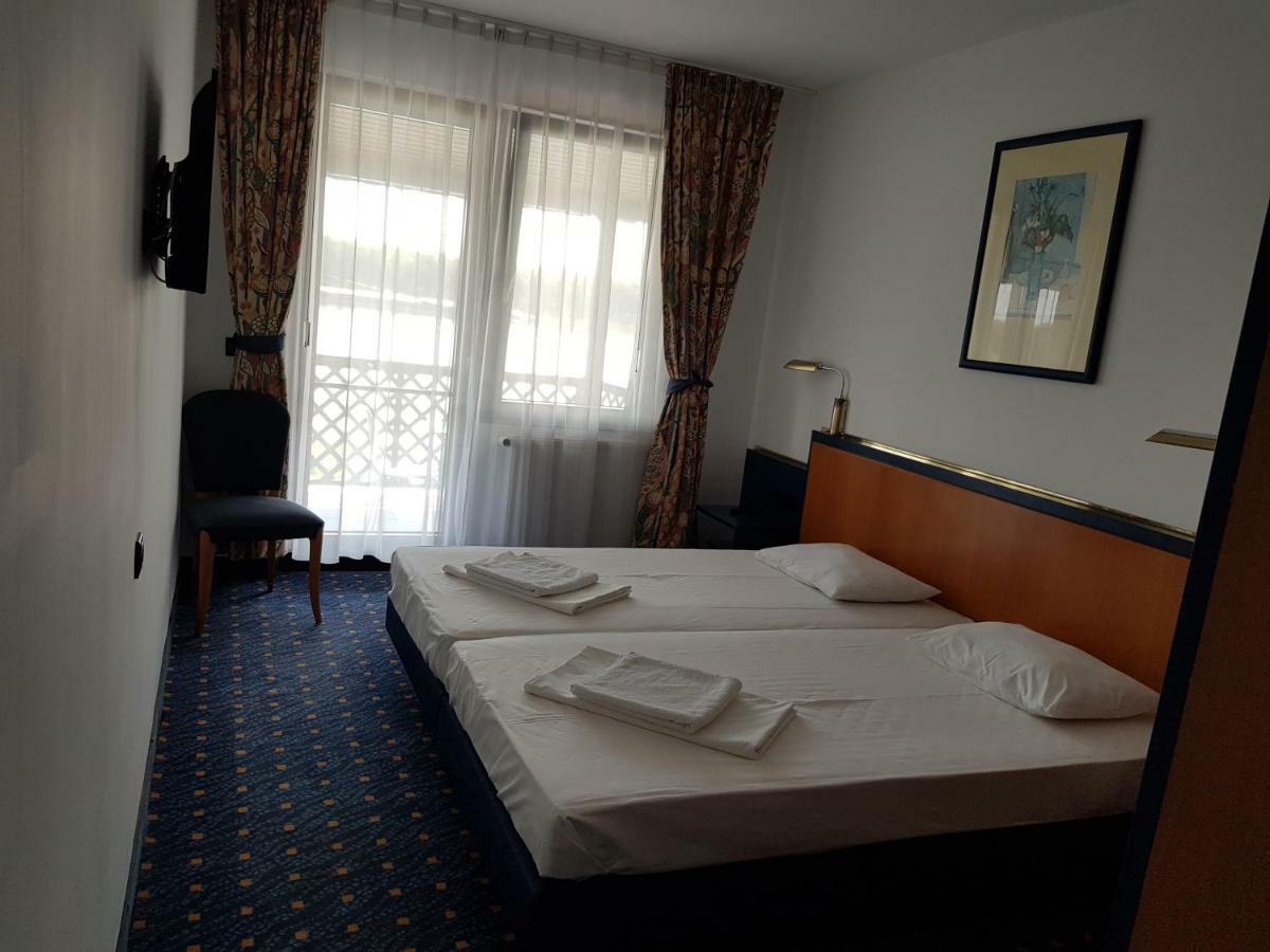 Hotel Portul Dunarii Harsova Zewnętrze zdjęcie