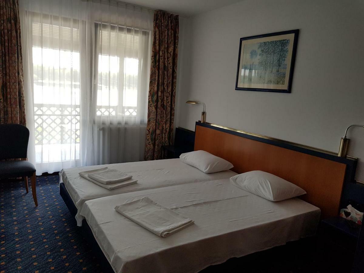 Hotel Portul Dunarii Harsova Zewnętrze zdjęcie